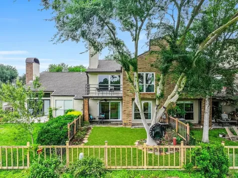 15952 Seahorse Drive 282 Houston TX 77062