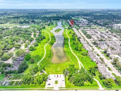 15952 Seahorse Drive 282 Houston TX 77062