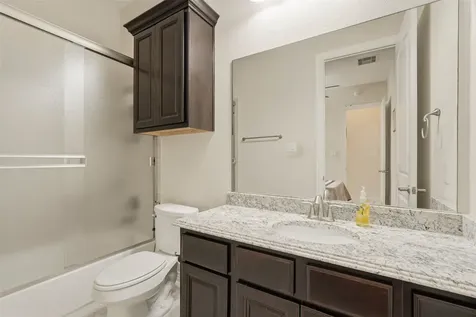 6011 Abercombie Lane Sugar Land TX 77479