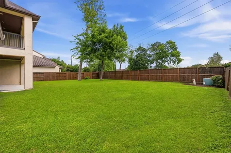 6011 Abercombie Lane Sugar Land TX 77479