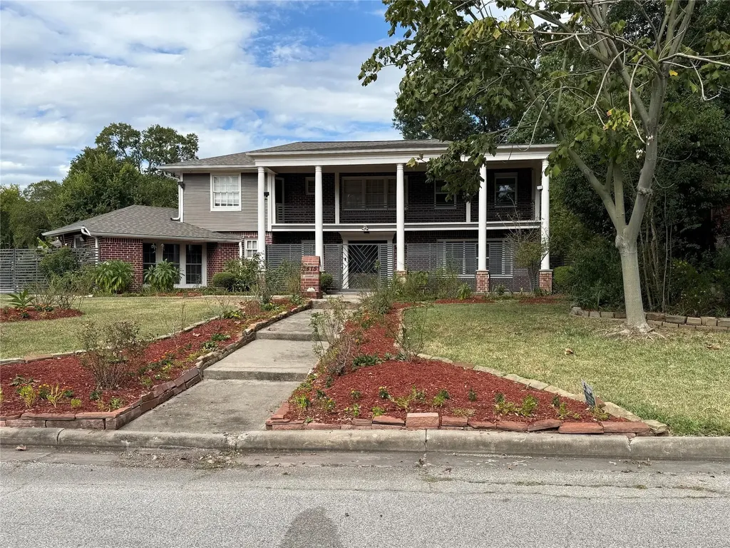 3415 Charleston Street Houston TX 77021