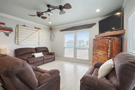 962 Driftwood Drive Crystal Beach TX 77650