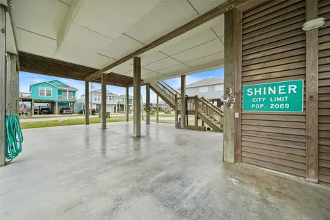 962 Driftwood Drive Crystal Beach TX 77650