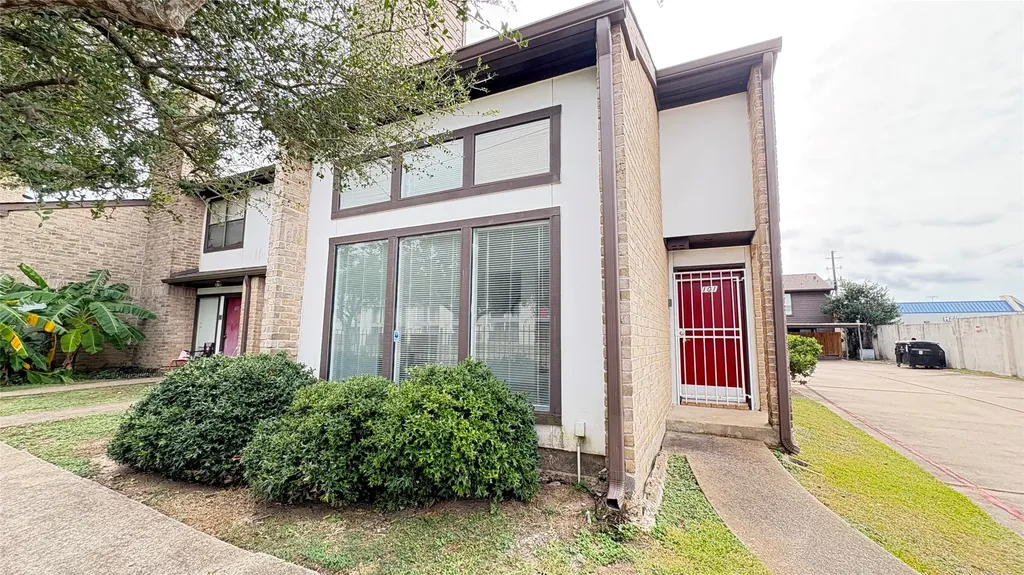 6633 W Airport Boulevard 101 Houston TX 77035