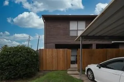 6633 W Airport Boulevard 101 Houston TX 77035