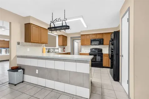 6610 Northleaf Drive Houston TX 77086