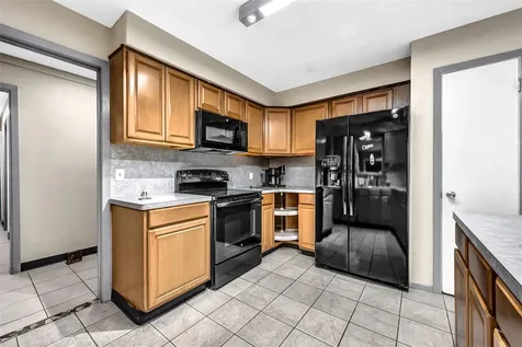 6610 Northleaf Drive Houston TX 77086