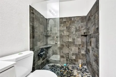 6610 Northleaf Drive Houston TX 77086