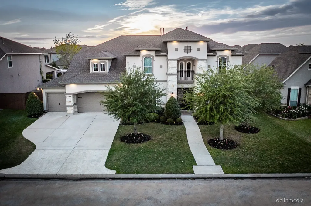 10507 S Sunrise Shores Lane Cypress TX 77433
