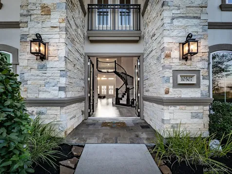 10507 S Sunrise Shores Lane Cypress TX 77433
