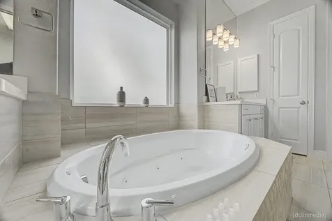 10507 S Sunrise Shores Lane Cypress TX 77433