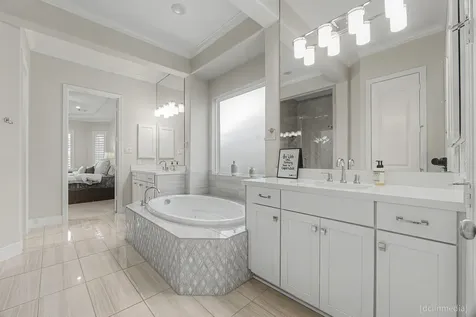 10507 S Sunrise Shores Lane Cypress TX 77433