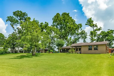 349 Pecan Estates Road C616r Angleton TX 77515