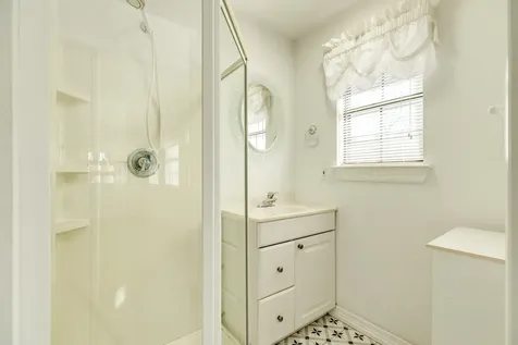 349 Pecan Estates Road C616r Angleton TX 77515