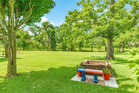 349 Pecan Estates Road C616r Angleton TX 77515