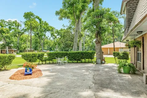 349 Pecan Estates Road C616r Angleton TX 77515