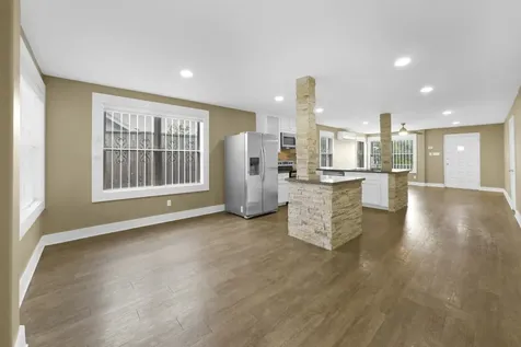 1709 Dan Street Houston TX 77020