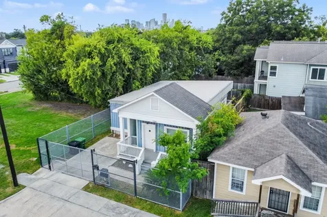 1709 Dan Street Houston TX 77020