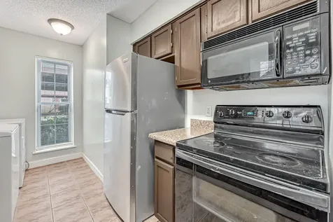 2120 El Paseo Street 2705 Houston TX 77054