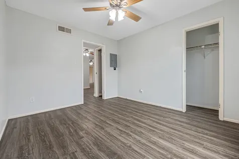 2120 El Paseo Street 2705 Houston TX 77054
