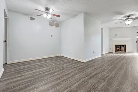 2120 El Paseo Street 2705 Houston TX 77054