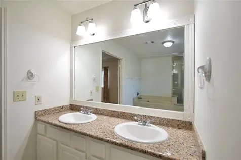 3211 Double Lake Drive Missouri City TX 77459
