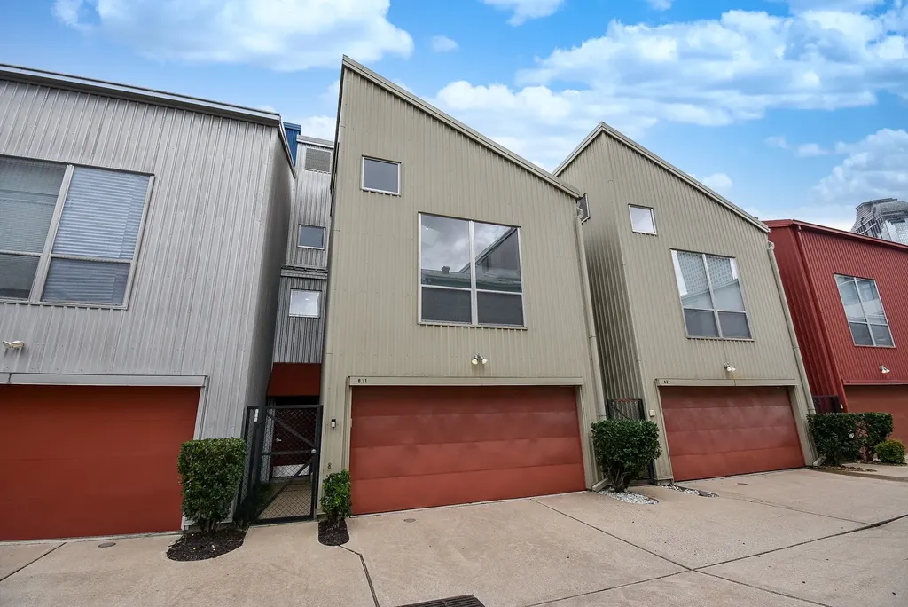 831 Saulnier Street Houston TX 77019