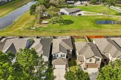 12130 Blooming Willow Drive Tomball TX 77377