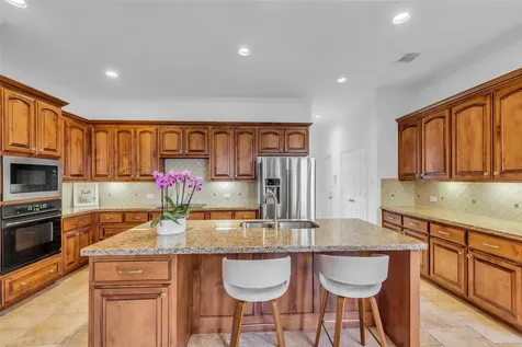 5911 Piney Birch Court Houston TX 77345
