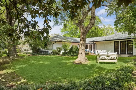 1902 Chimney Rock Road Houston TX 77056