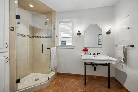 1902 Chimney Rock Road Houston TX 77056