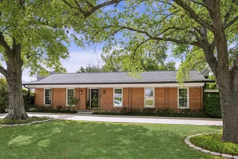 1902 Chimney Rock Road Houston TX 77056