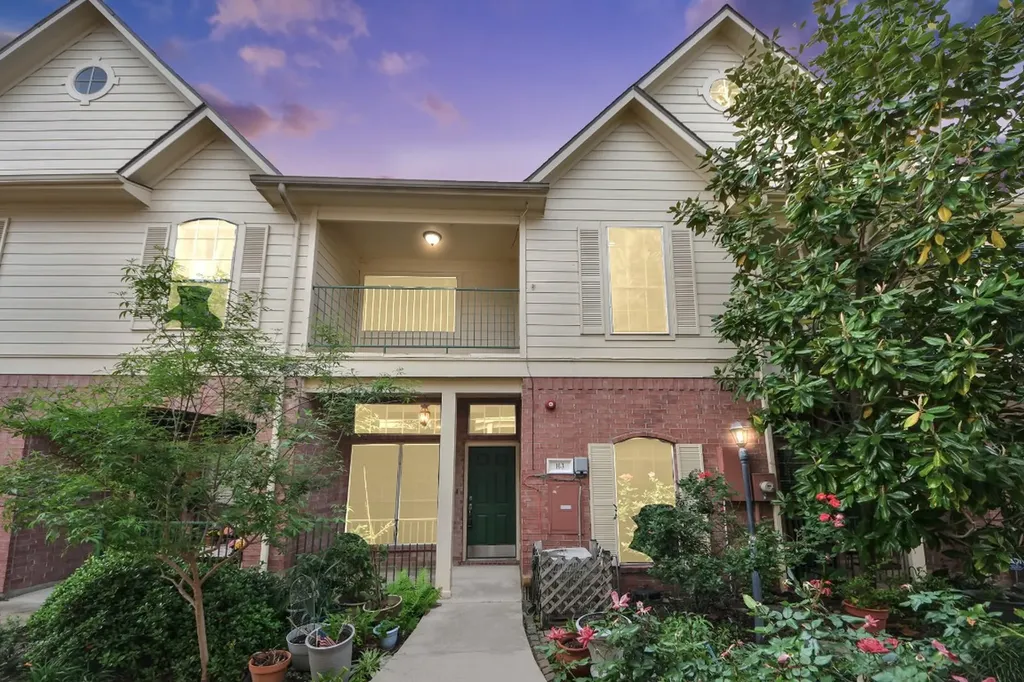 2710 Grants Lake Boulevard H3 Sugar Land TX 77479
