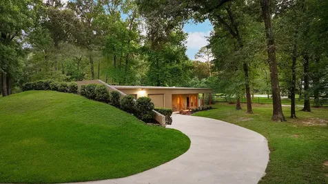 13882 Longwood Drive Willis TX 77318