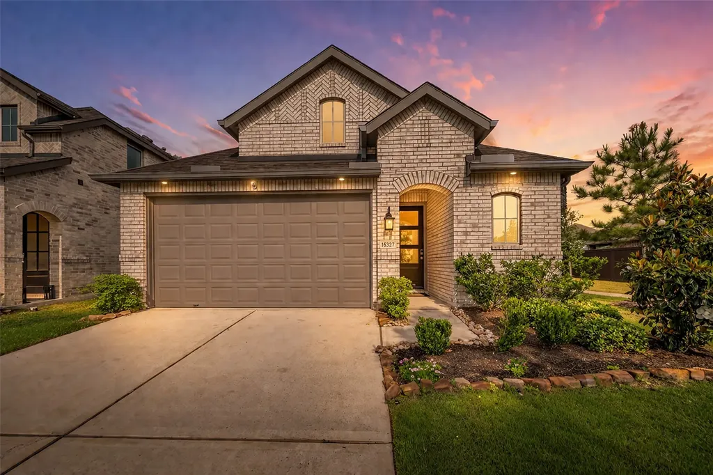 16327 Tawny Emperor Drive Humble TX 77346