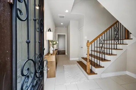 1622 Parker Street Houston TX 77007