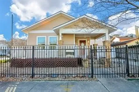 1401 Holly Street Houston TX 77007