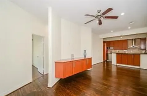 1401 Holly Street Houston TX 77007