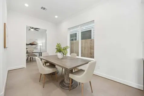 1307 Beachton Street Houston TX 77007