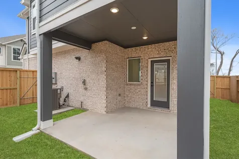 1308 Shaded Rock Drive Missouri City TX 77459