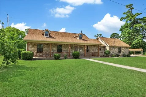 172 Oak Hill Drive Point Blank TX 77364