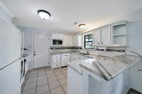 172 Oak Hill Drive Point Blank TX 77364
