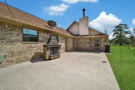 172 Oak Hill Drive Point Blank TX 77364