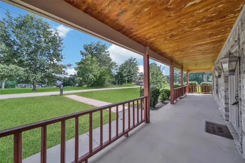 172 Oak Hill Drive Point Blank TX 77364