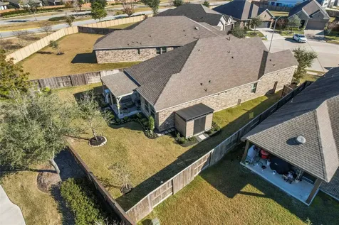 10010 Napier Drive Rosharon TX 77583