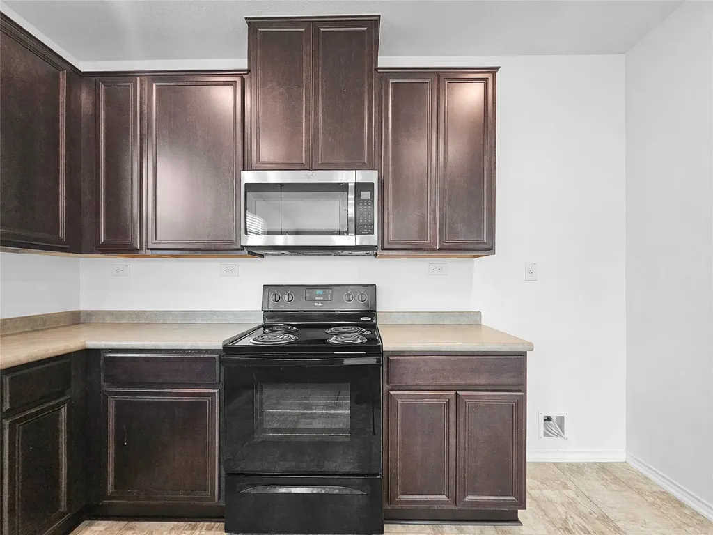 4443 Donley Bayou San Antonio TX 78245