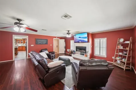 4409 Avenue J Santa Fe TX 77510