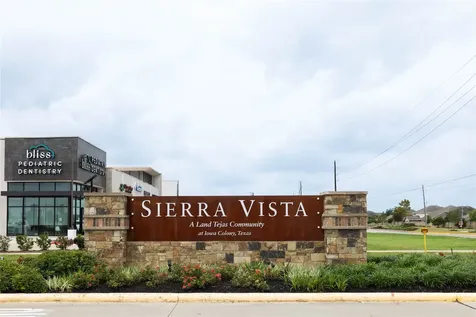 2318 N Red Slate Drive Rosharon TX 77583