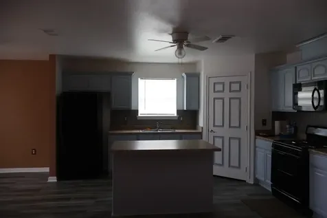 6717 Hawthorne Road Hitchcock TX 77563