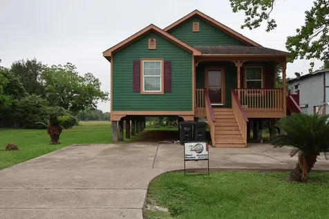 6717 Hawthorne Road Hitchcock TX 77563